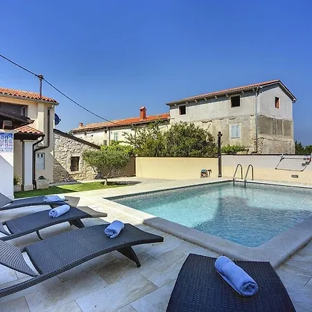 Holiday home Valtura *