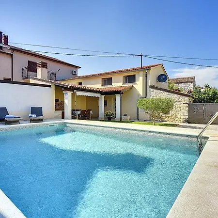 Holiday home Valtura *