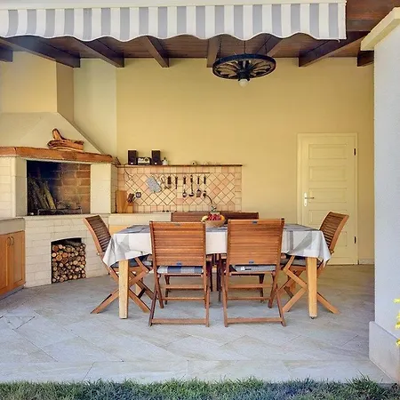 Holiday home Valtura *